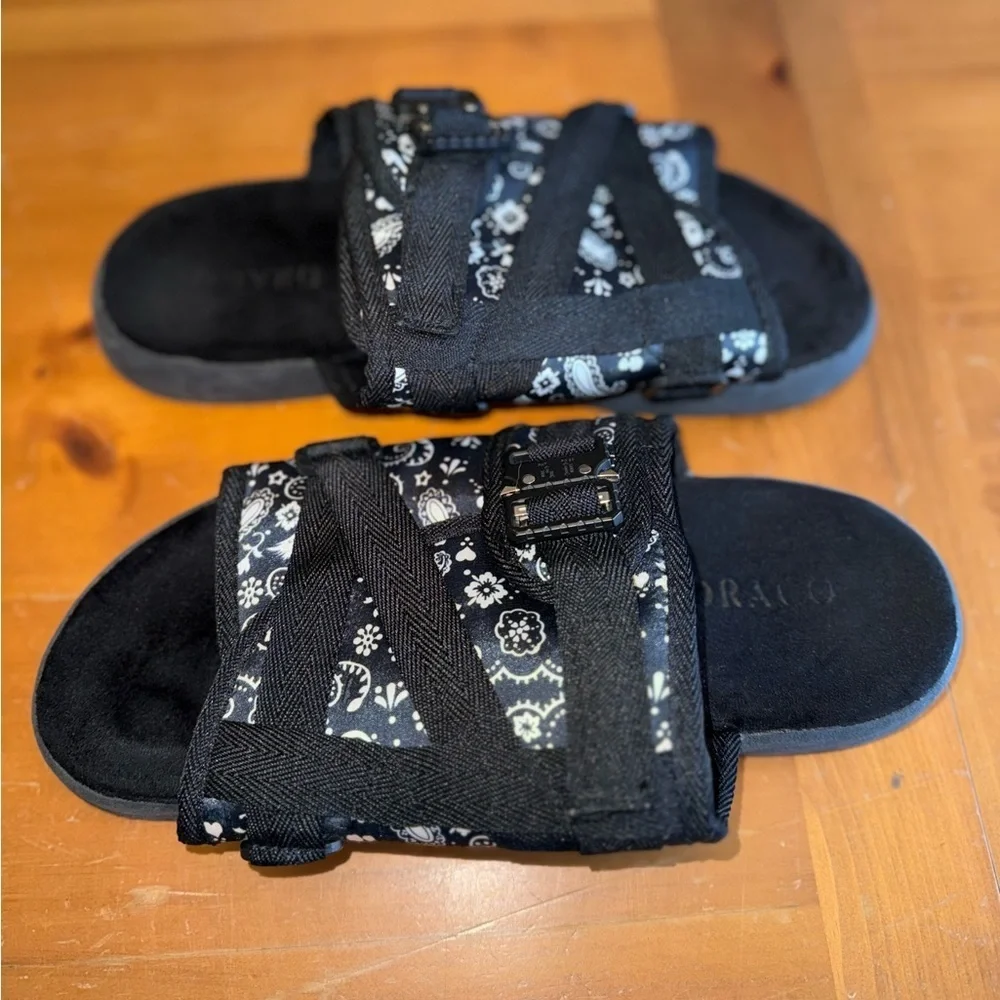 Draco Slides Bandana Mens 11/12 Black White Adjustable Strap Comfort Casual Luxe